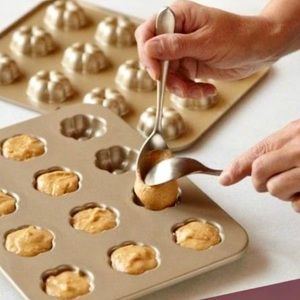 Williams-Sonoma Pumpkin Cake Pop Pan